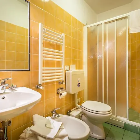 Ferretti Hotel 2*