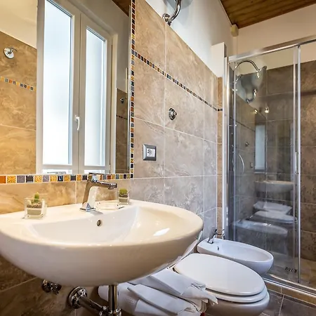 Ferretti 2*